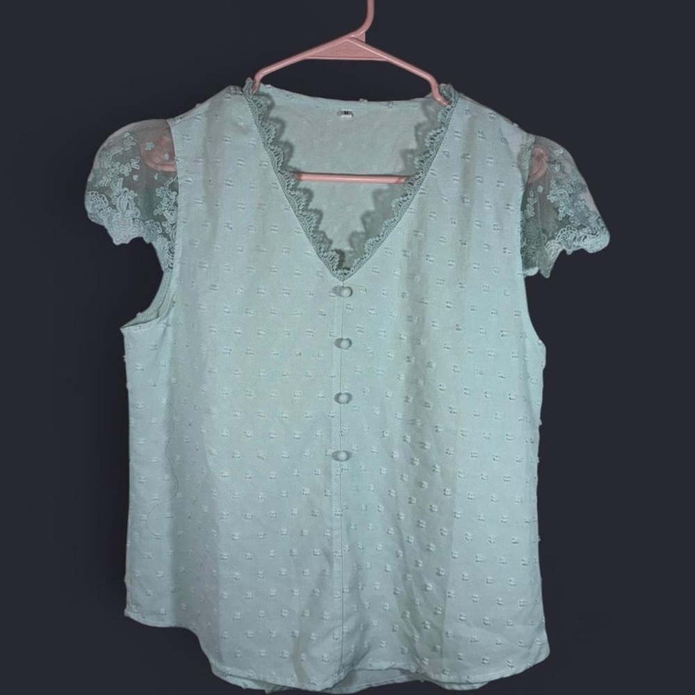 Mint Lace Flutter Sleeve Button Front Blouse Size M